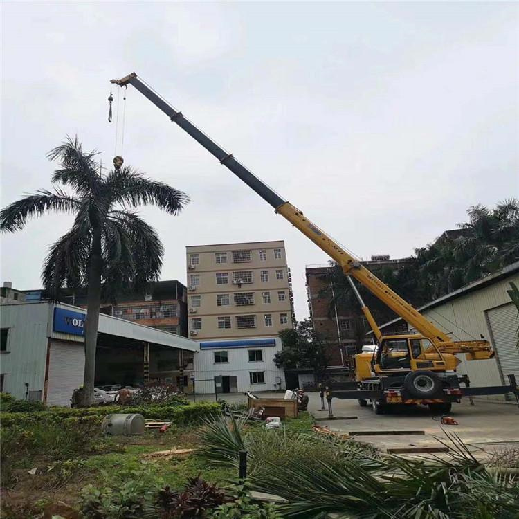 雅江12吨吊车出租一天的收费标准是什么