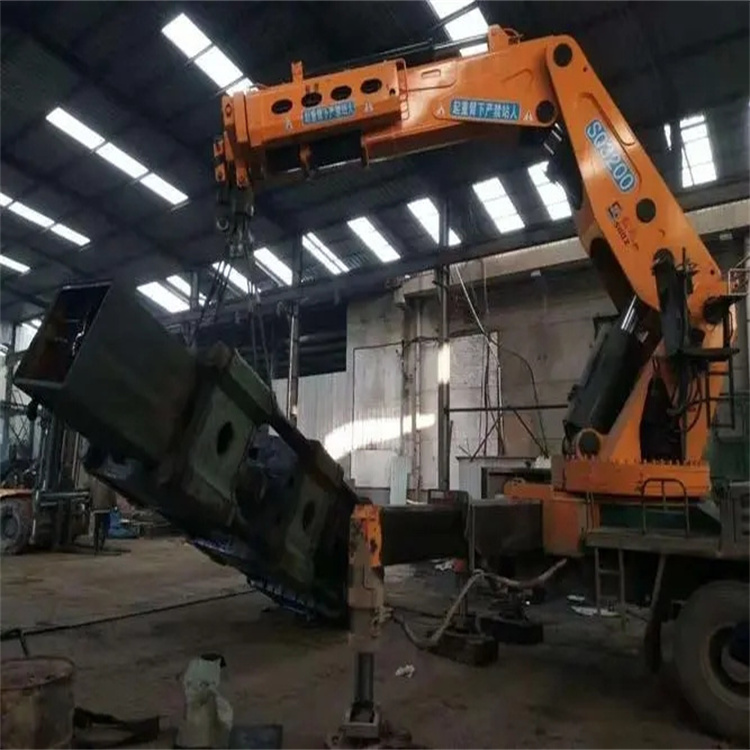 雅江200吨折臂吊出租