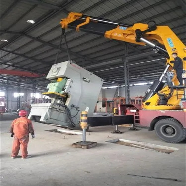 雅江80吨折臂吊车出租附近电话