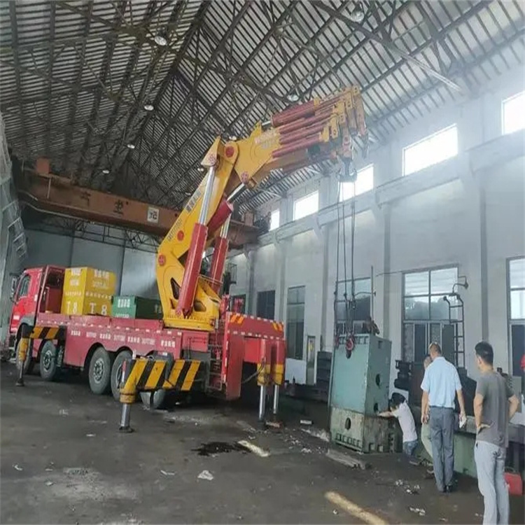 雅江速查！附近自卸吊车租赁电话及租赁全攻略